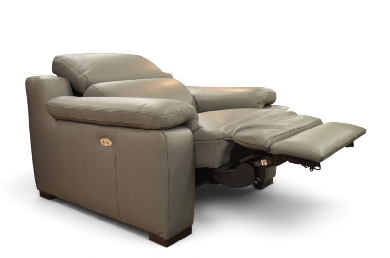 Barcelona power recliner chair Italian leather; Power recliner chair sale; Polo Divani outlet shop Lancashire