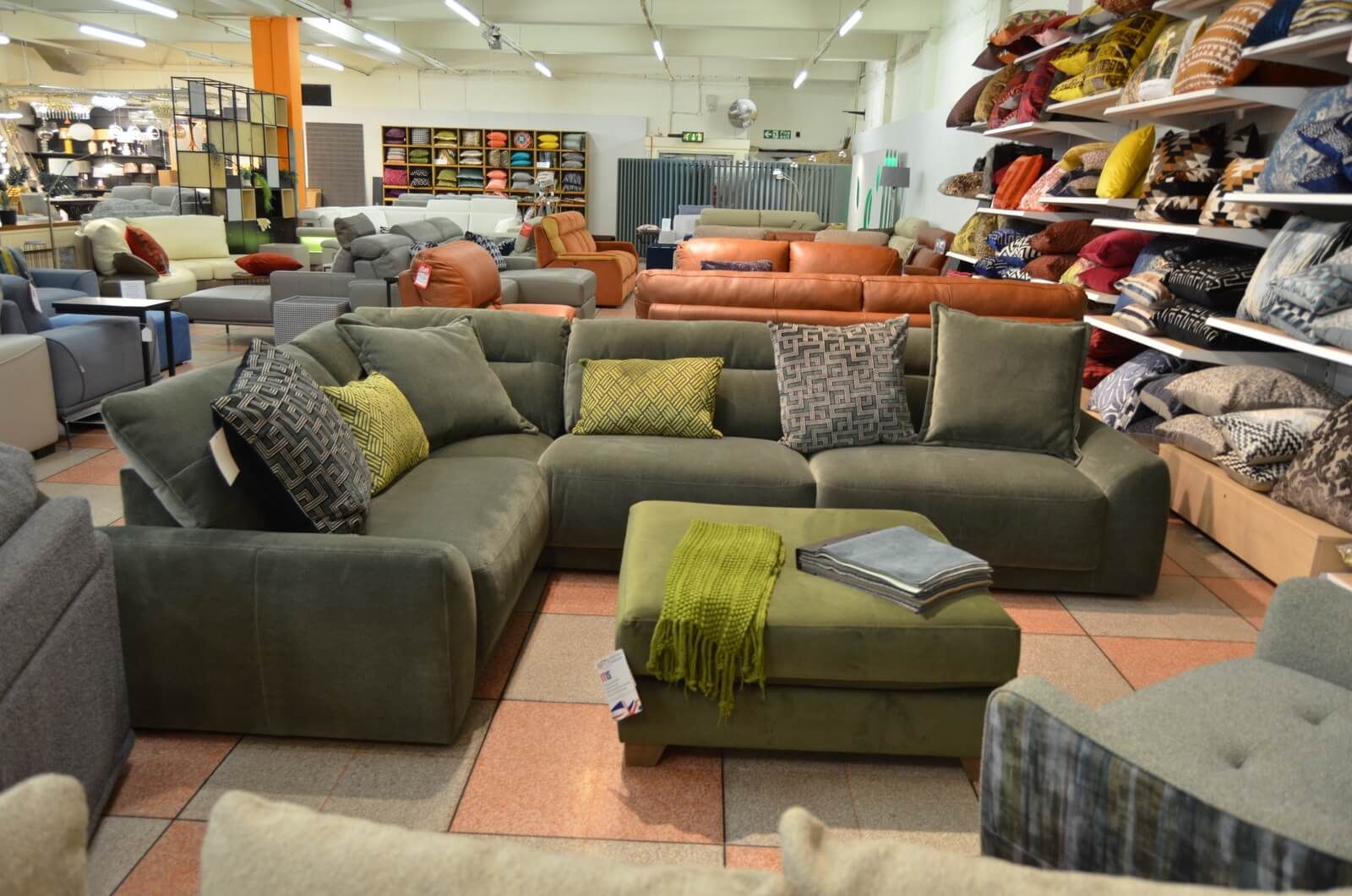 Couch retailers best sale near me