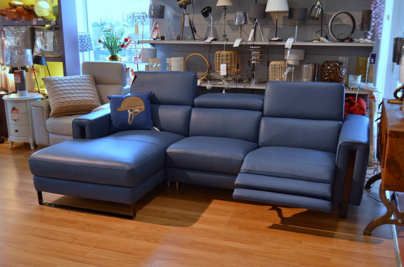 Leather sectional sofa shop clearance