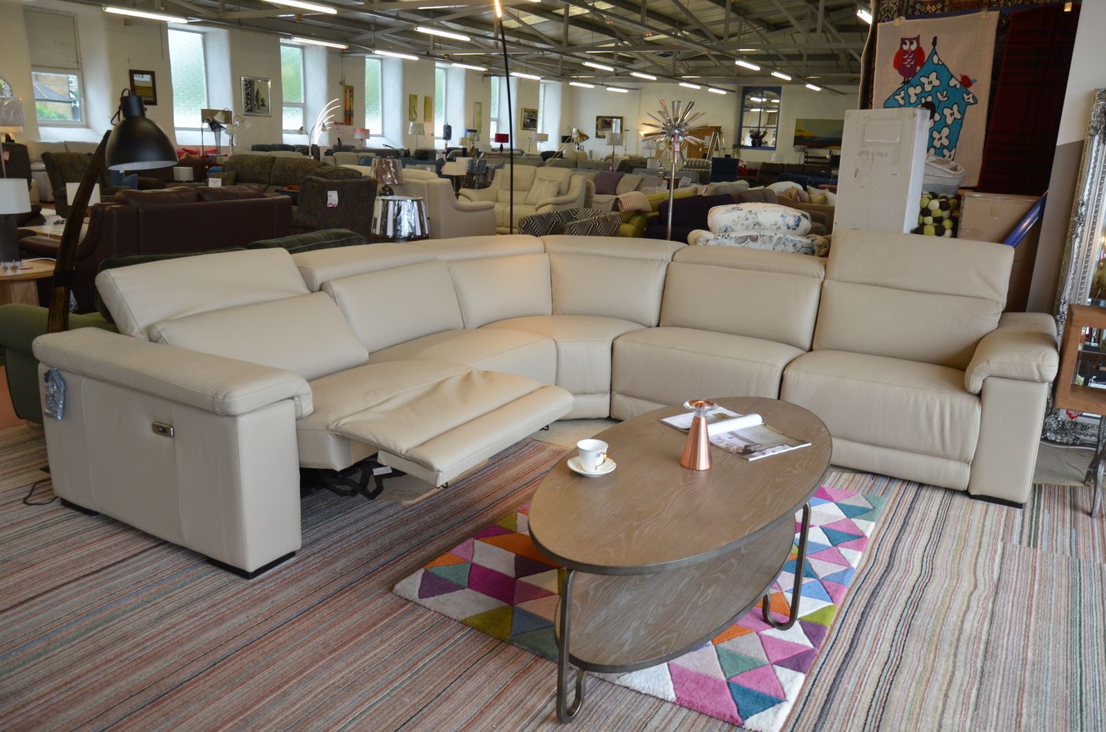 SOMMO Luxury Italian Leather Corner Suite in Sabbia Beige with Electric Recliners