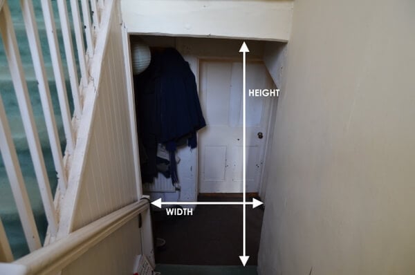 photo of a staircase showing measurements