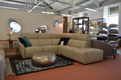 ex display loveseat available for immediate collection from lancashire